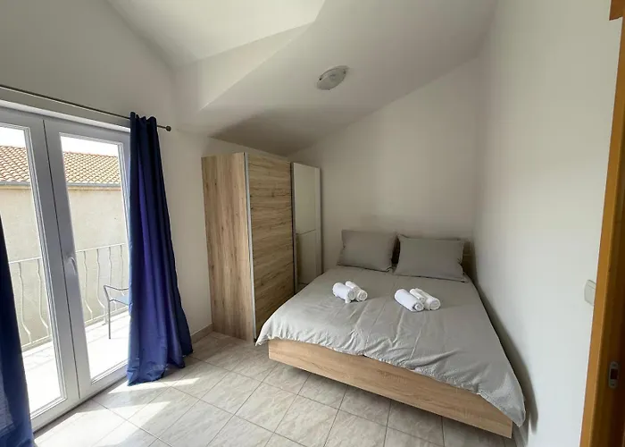 Apartman Dinova Grebaastica