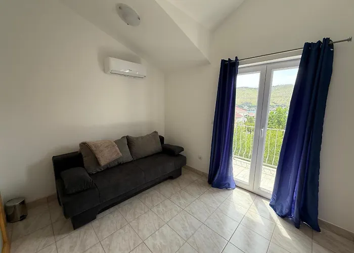 Dinova Grebaastica Apartman