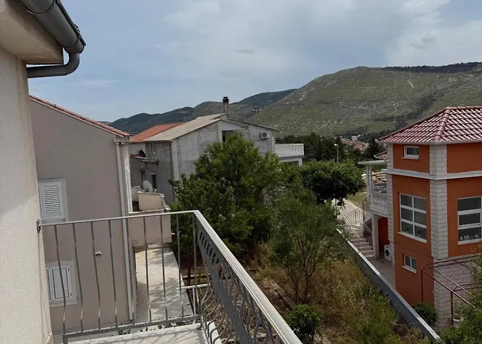 Apartman Dinova Grebaastica *